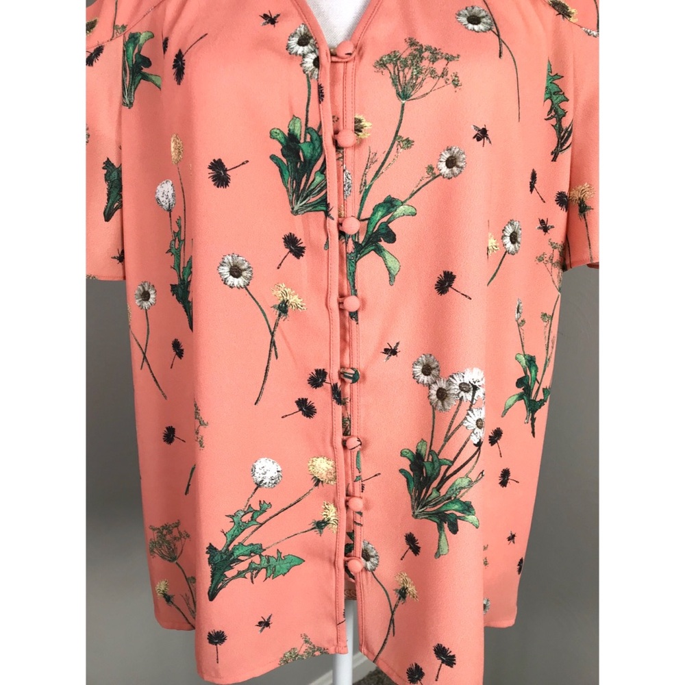 Express Blouse size L Off Shoulder Top Floral - Picture 5 of 7